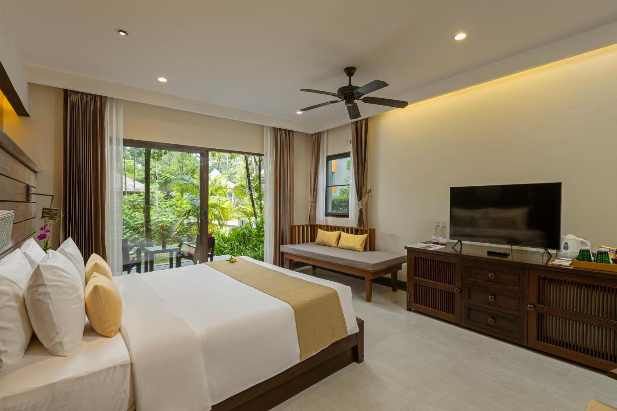 Khaolak Wanaburee Resort - Sha Extra Plus Khao Lak Ngoại thất bức ảnh
