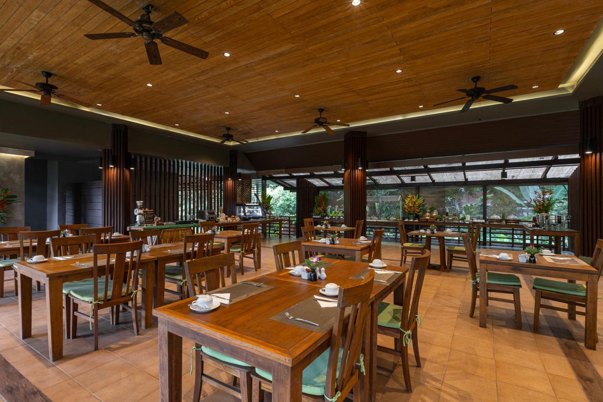Khaolak Wanaburee Resort - Sha Extra Plus Khao Lak Ngoại thất bức ảnh